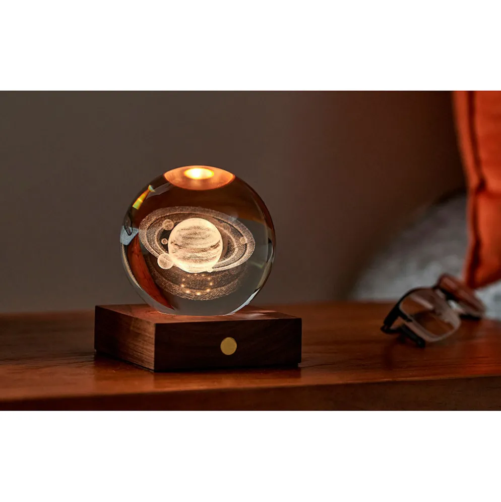Lampe boule saturne 3D en cristal et noyer h12cm