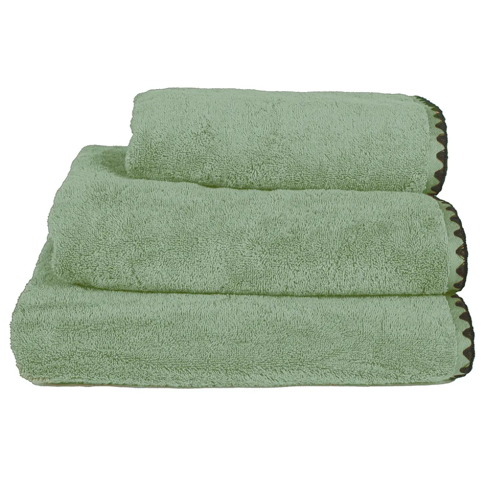 Serviette de bain en coton amande 70x130cm - Issey